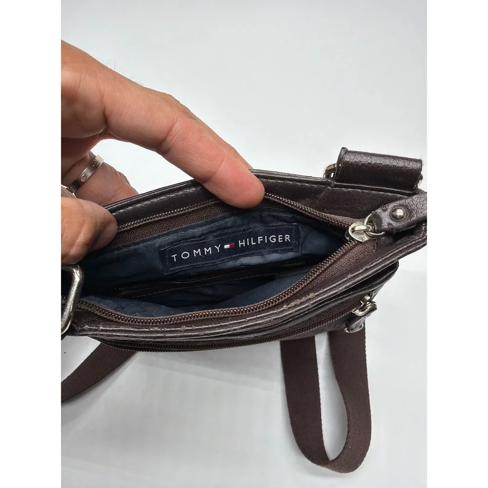 Tommy Hilfiger Crossbody Bag Navy Blue Monogram Small Shoulder‎ Purse